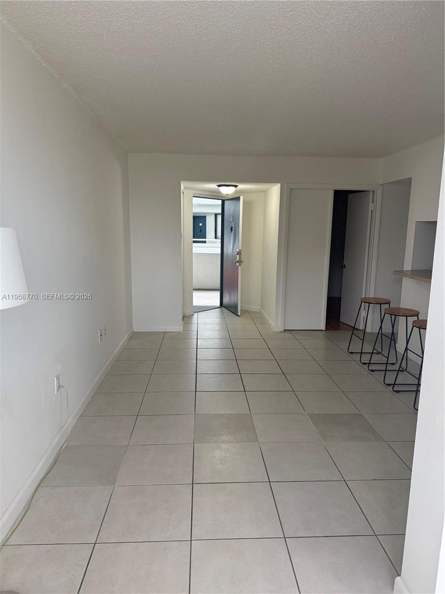 VERABELLA FALLS CONDO - Residential Lease