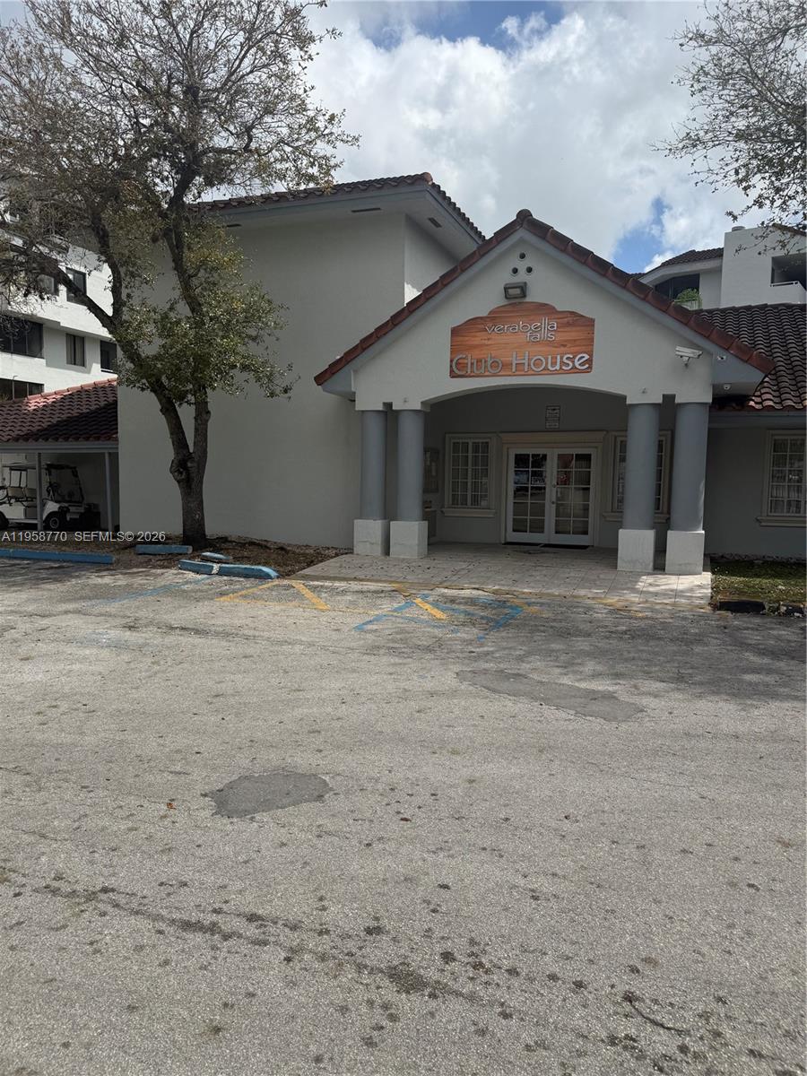 VERABELLA FALLS CONDO - Residential Lease