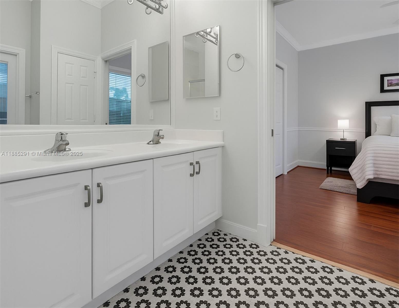 SUNSET LAKES PLAT TWO - Residential