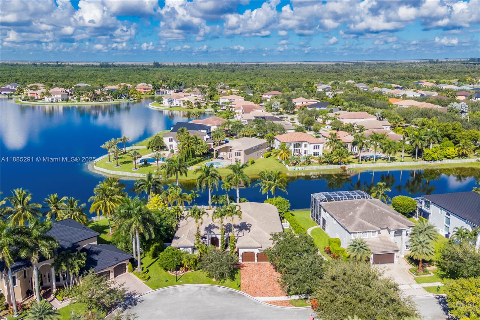 SUNSET LAKES PLAT TWO - Residential