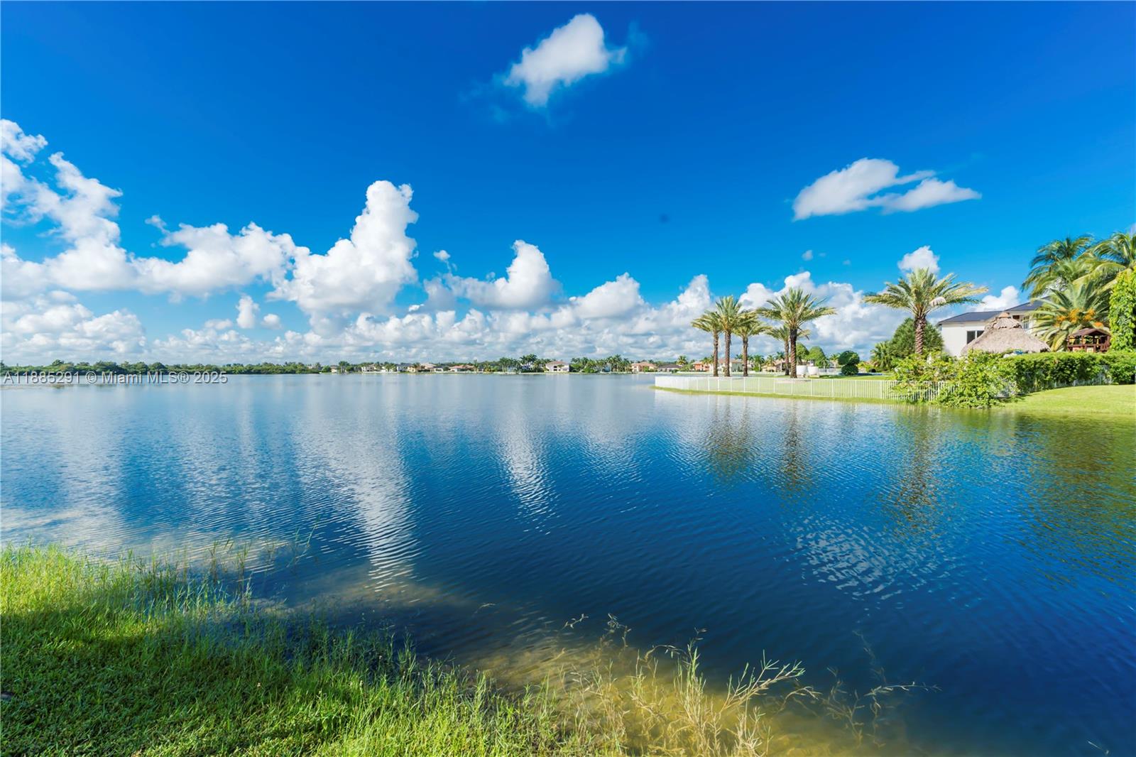 SUNSET LAKES PLAT TWO - Residential
