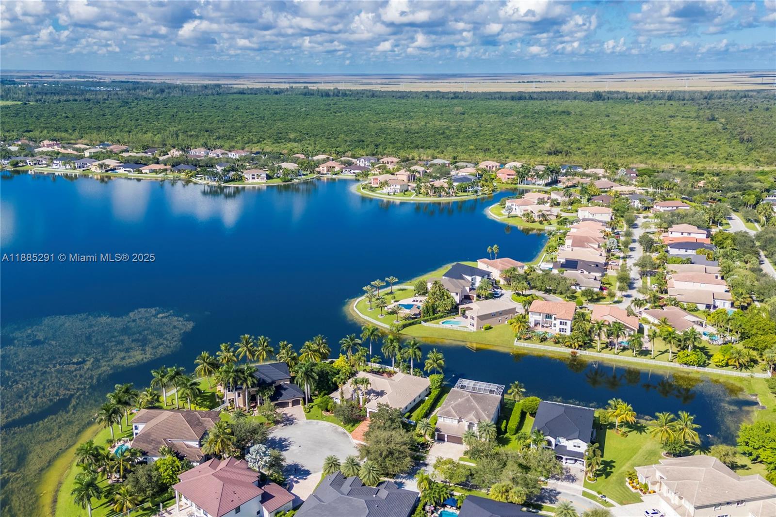 SUNSET LAKES PLAT TWO - Residential