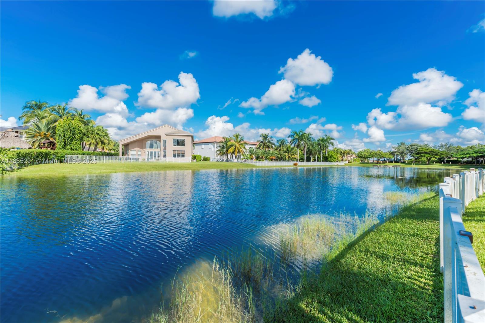 SUNSET LAKES PLAT TWO - Residential