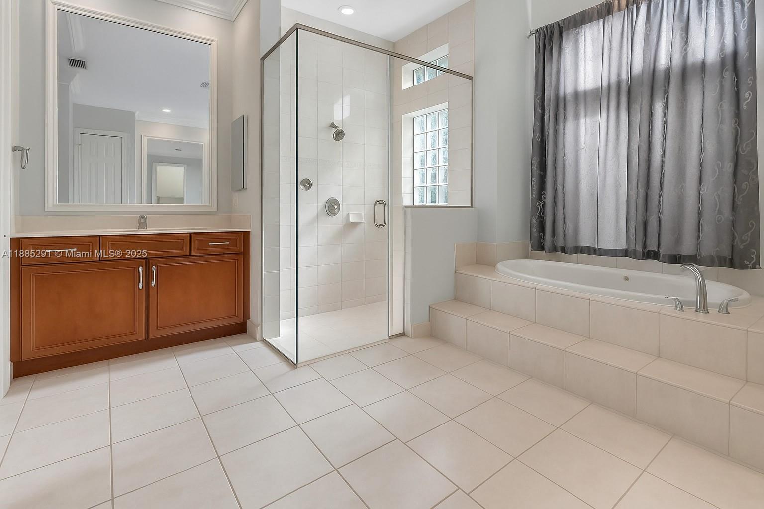 SUNSET LAKES PLAT TWO - Residential