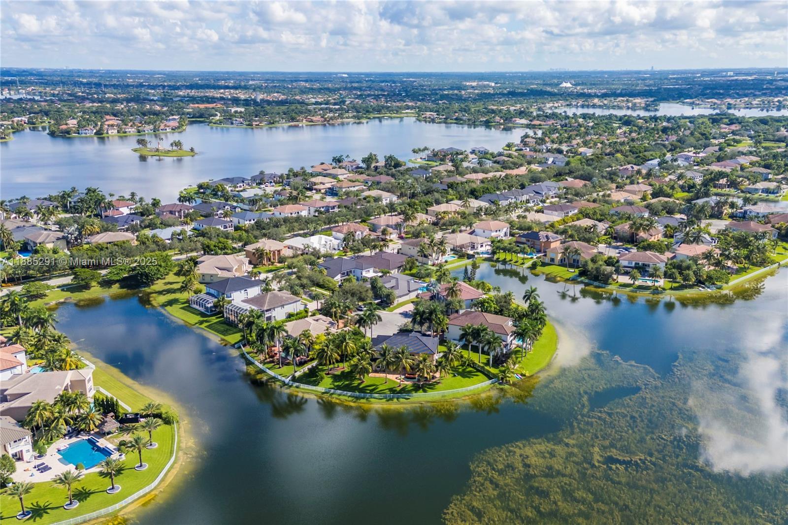 SUNSET LAKES PLAT TWO - Residential
