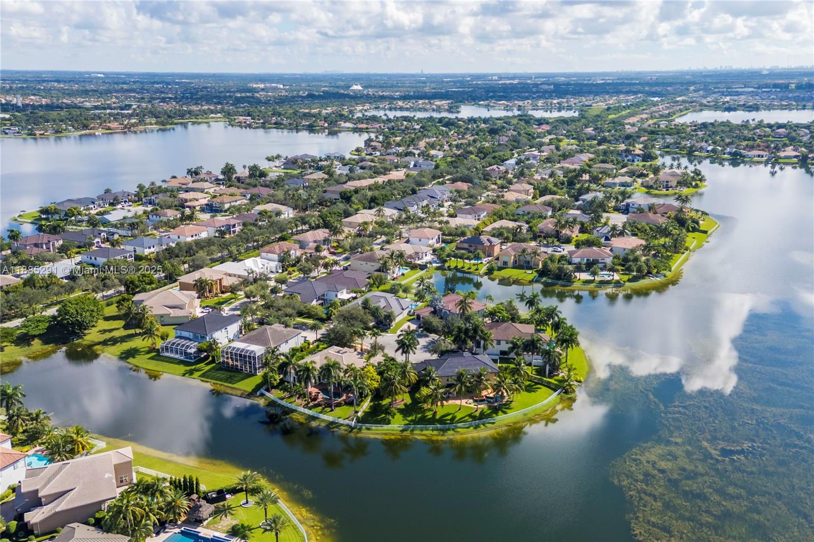 SUNSET LAKES PLAT TWO - Residential