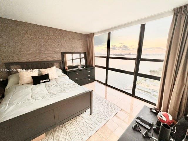 CHARTER CLUB CONDO - Residential