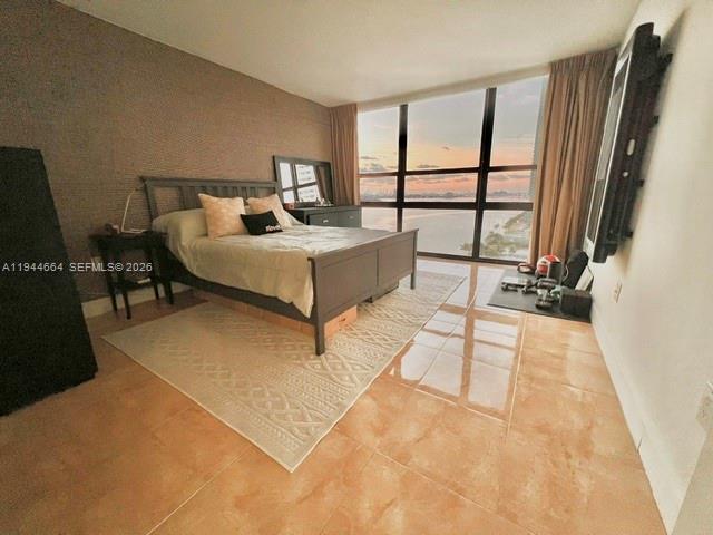 CHARTER CLUB CONDO - Residential