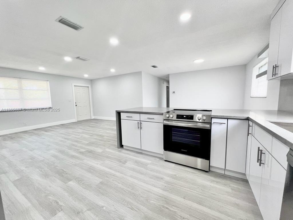 GEORGETOWN 4 CONDO - Residential Lease
