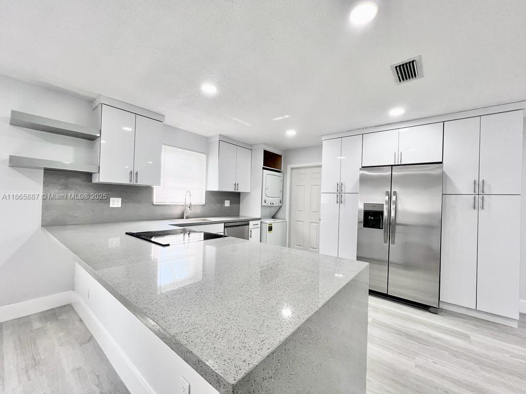 GEORGETOWN 4 CONDO - Residential Lease