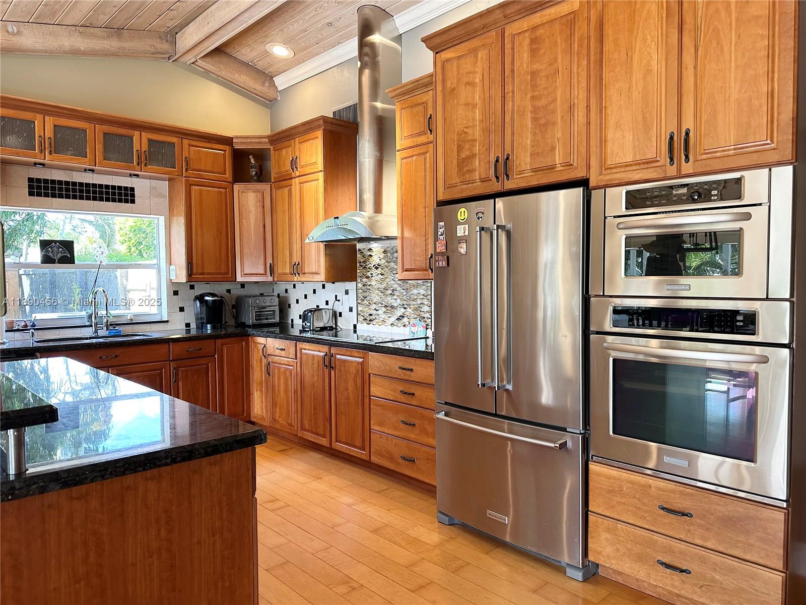 DAVIDE ISLES - Residential Lease