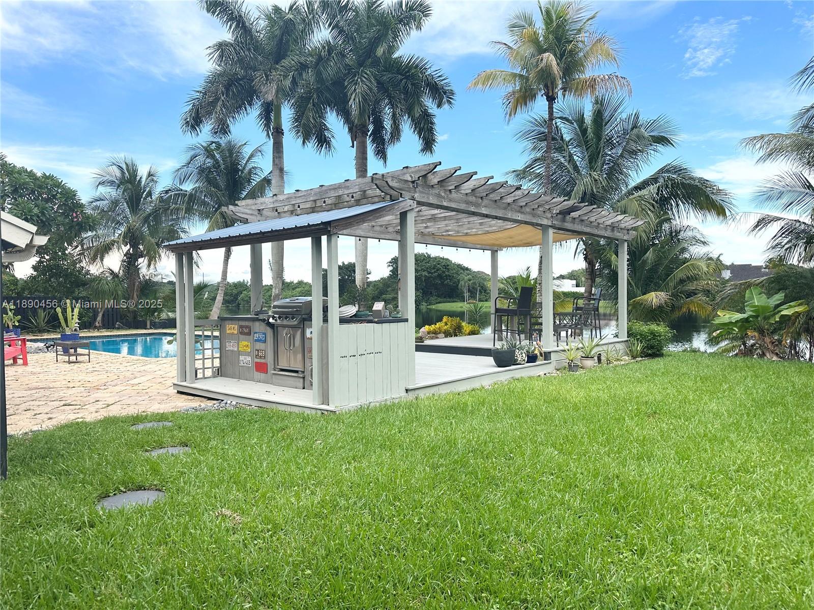 DAVIDE ISLES - Residential Lease