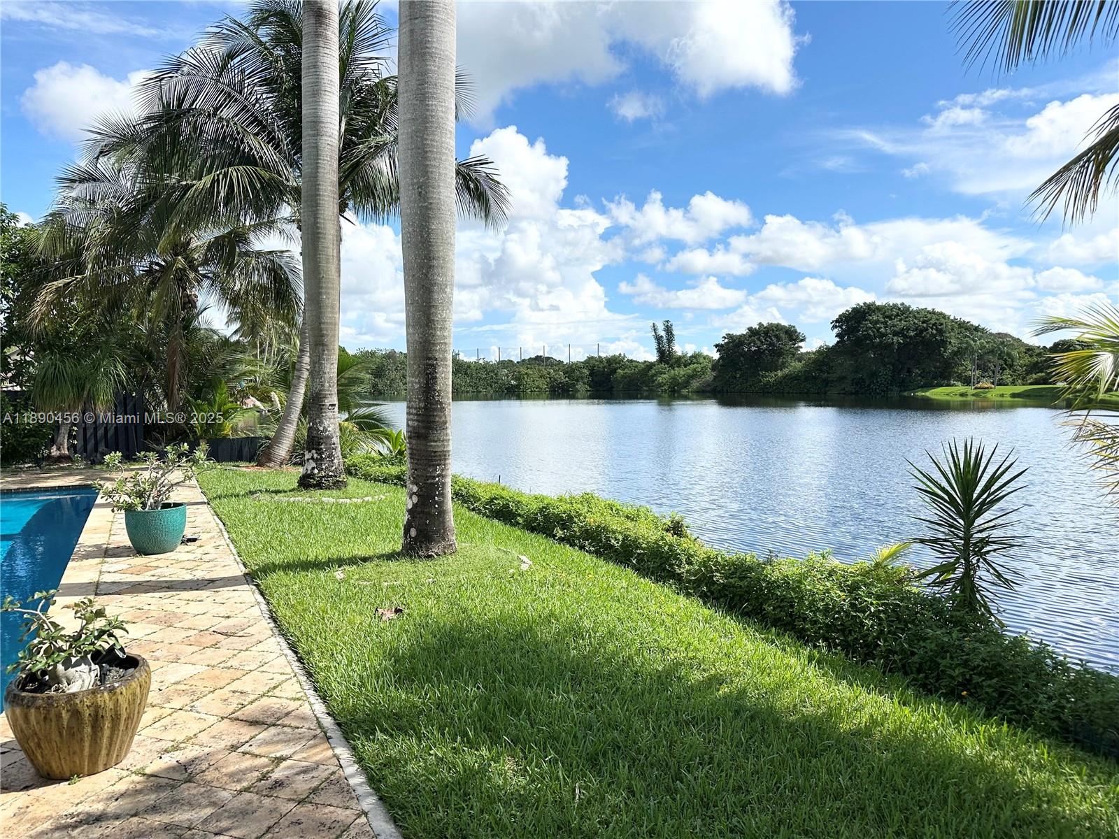 DAVIDE ISLES - Residential Lease