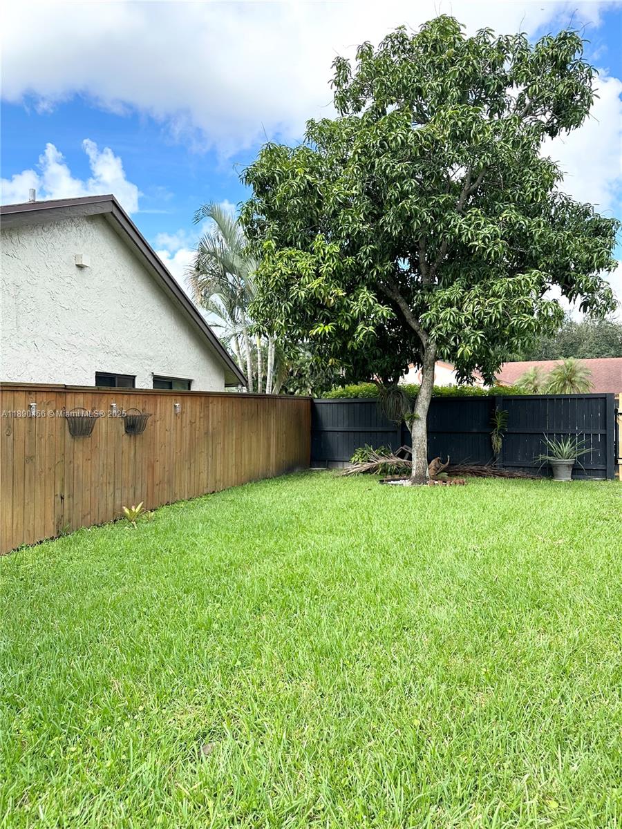 DAVIDE ISLES - Residential Lease