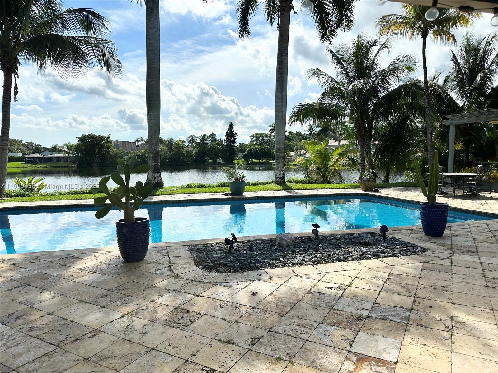 DAVIDE ISLES - Residential Lease