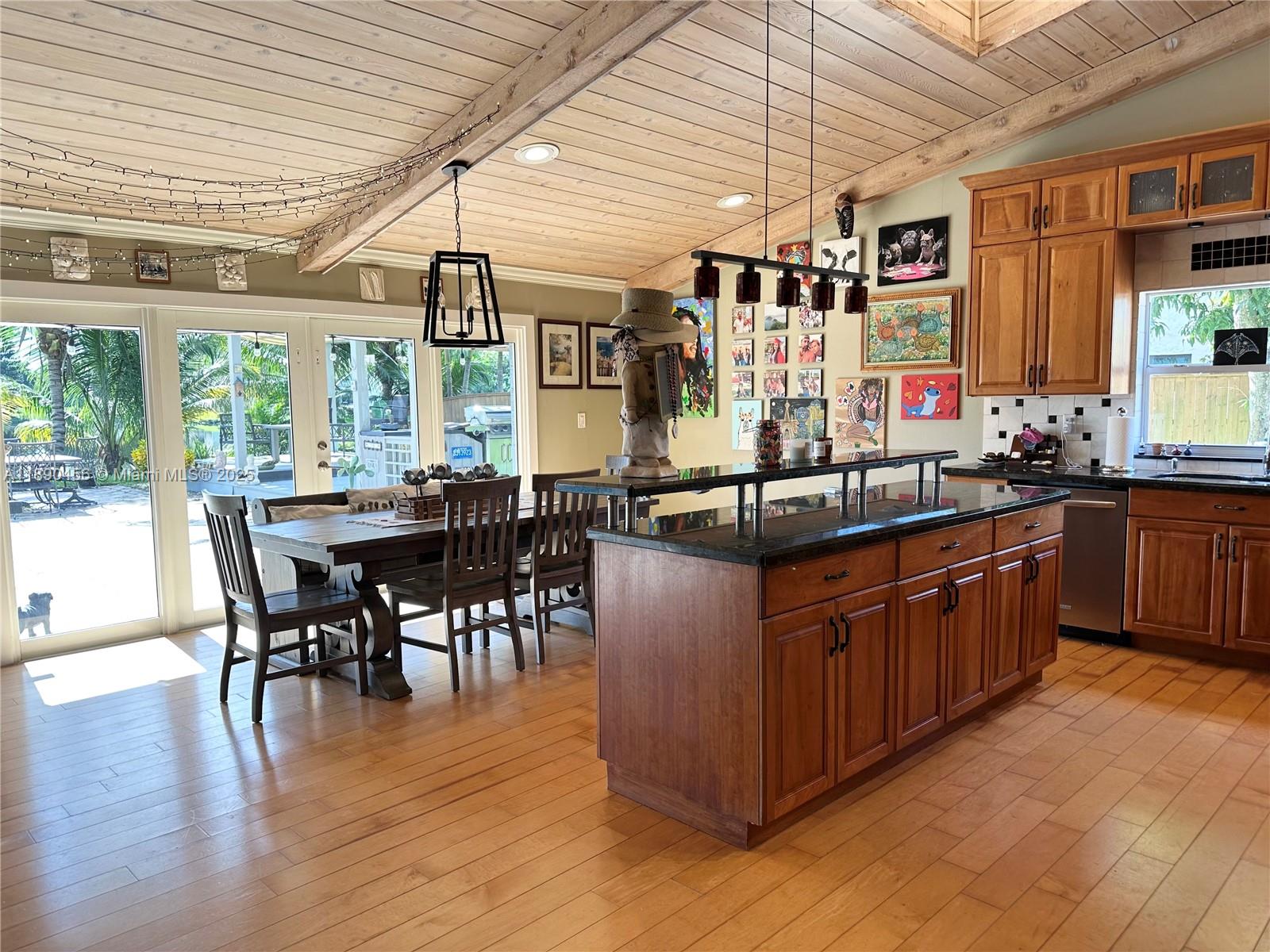 DAVIDE ISLES - Residential Lease