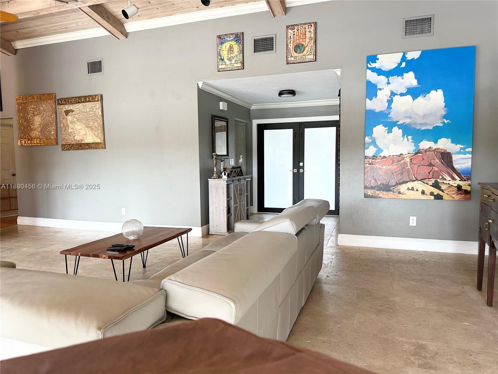 DAVIDE ISLES - Residential Lease