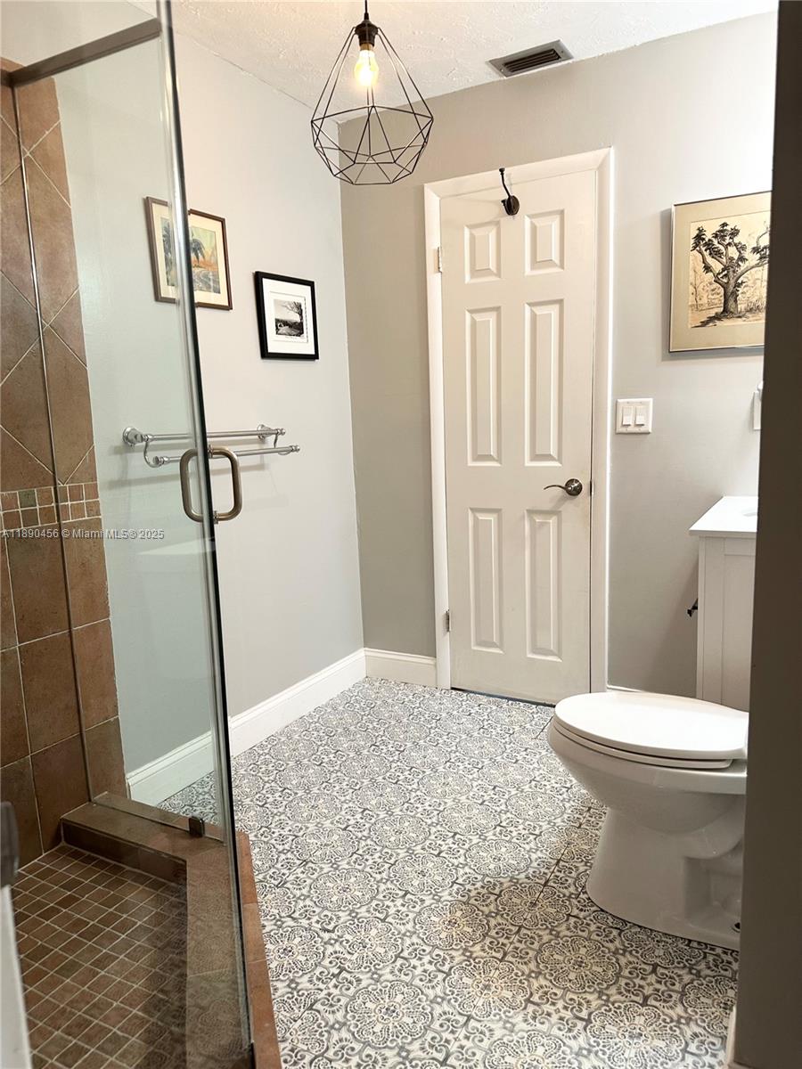 DAVIDE ISLES - Residential Lease