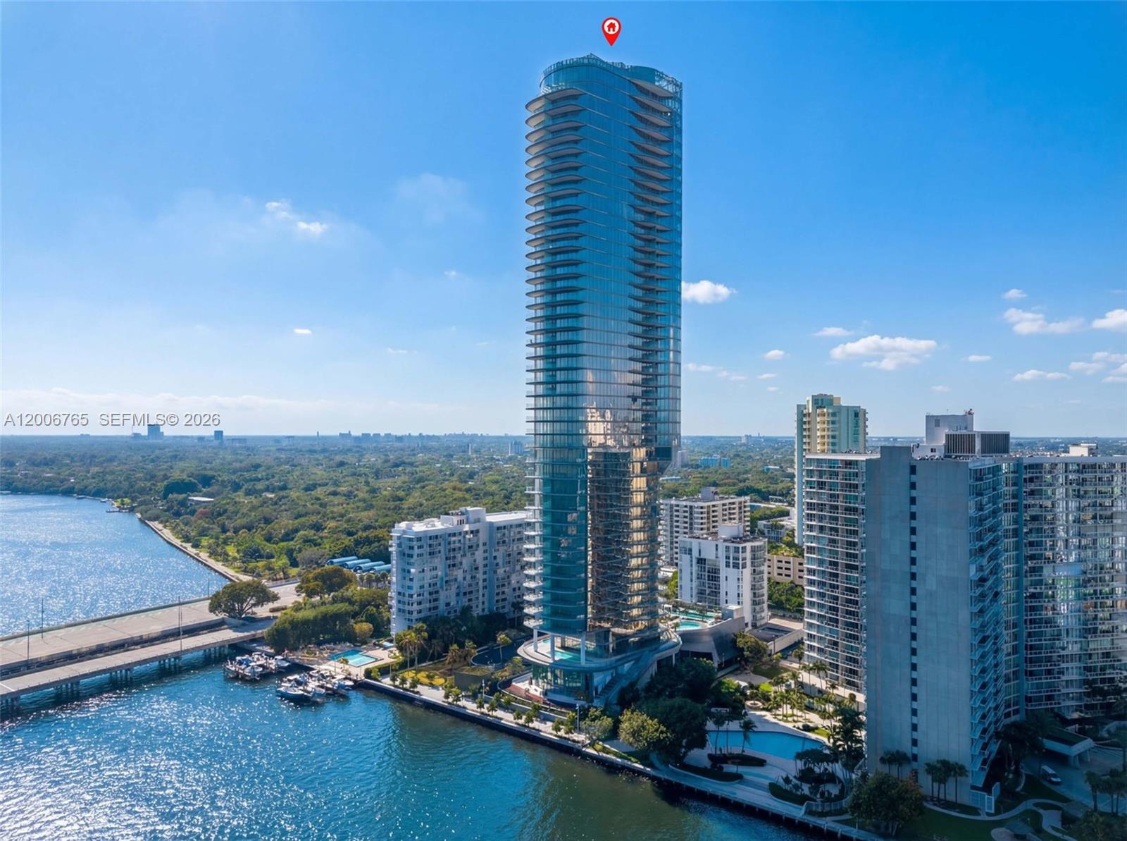 UNA RESIDENCES - Residential