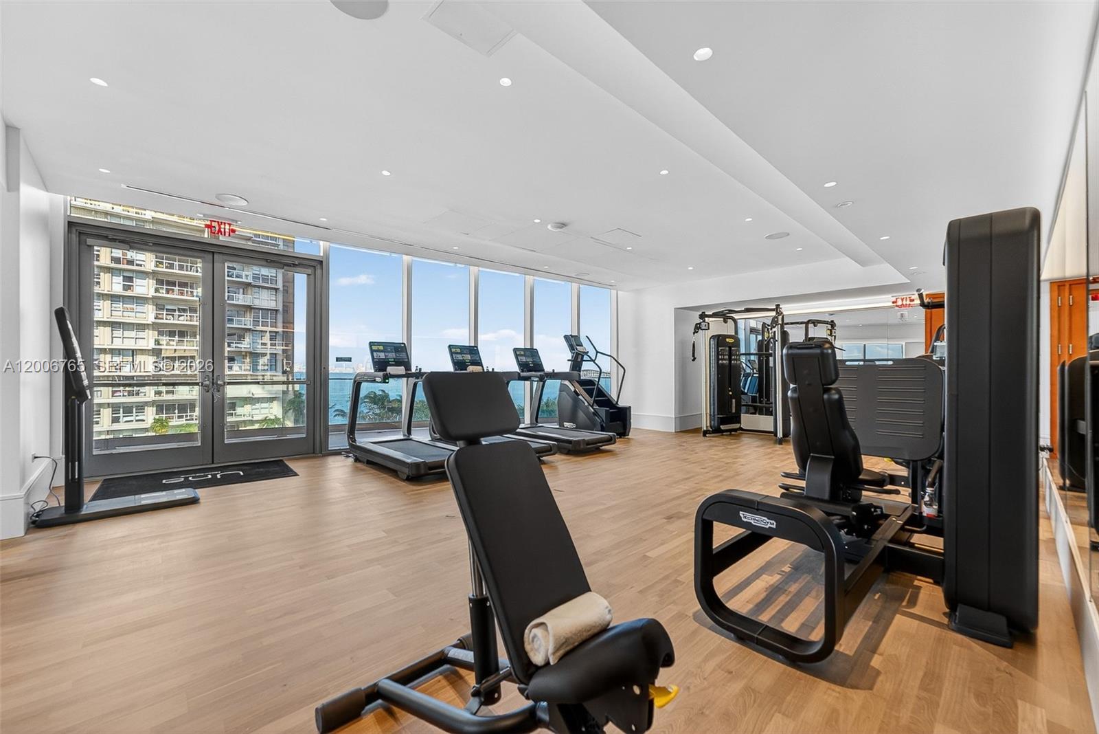 UNA RESIDENCES - Residential