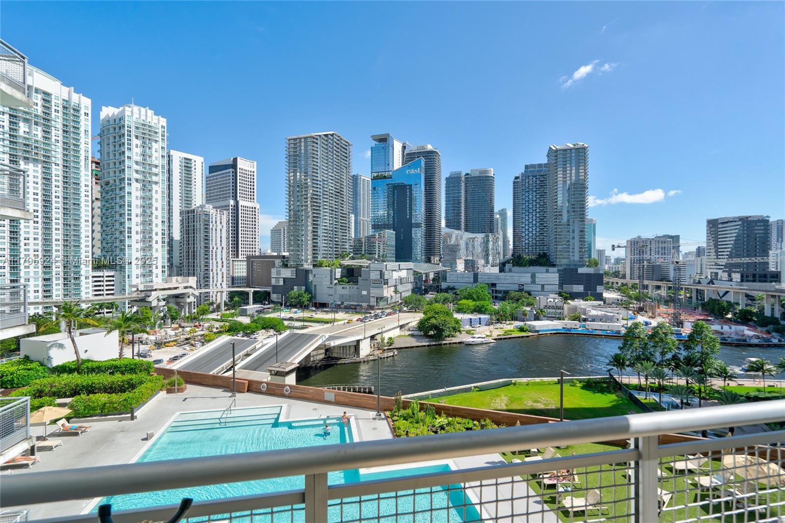 Property for Sale at 350 S Miami Ave 1410, Miami, Broward County, Florida - Bedrooms: 1 
Bathrooms: 1  - $385,000