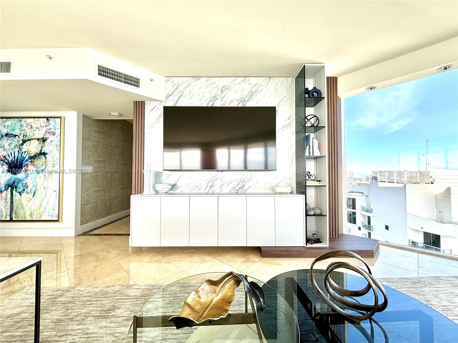 MILLENNIUM CONDO - Residential