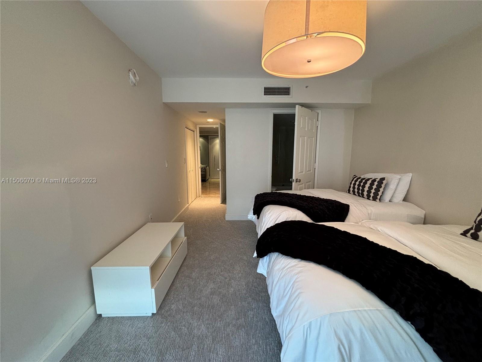 MILLENNIUM CONDO - Residential