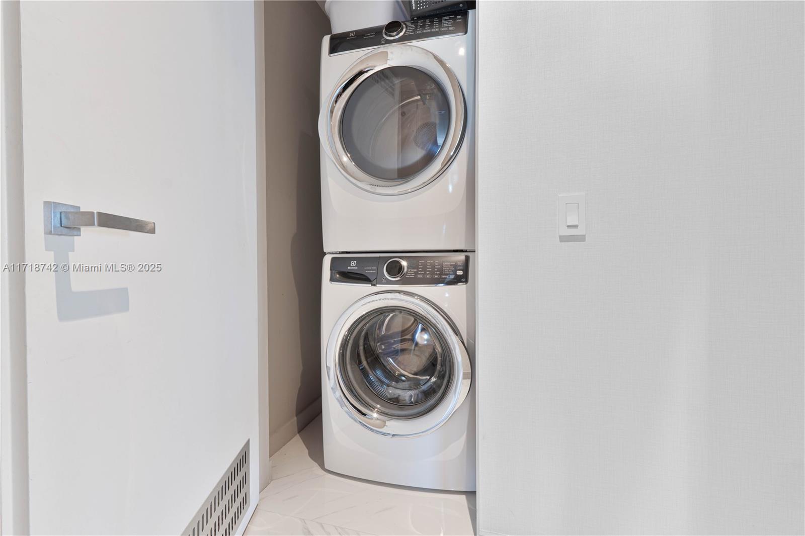 18975 COLLINS CONDO - Residential