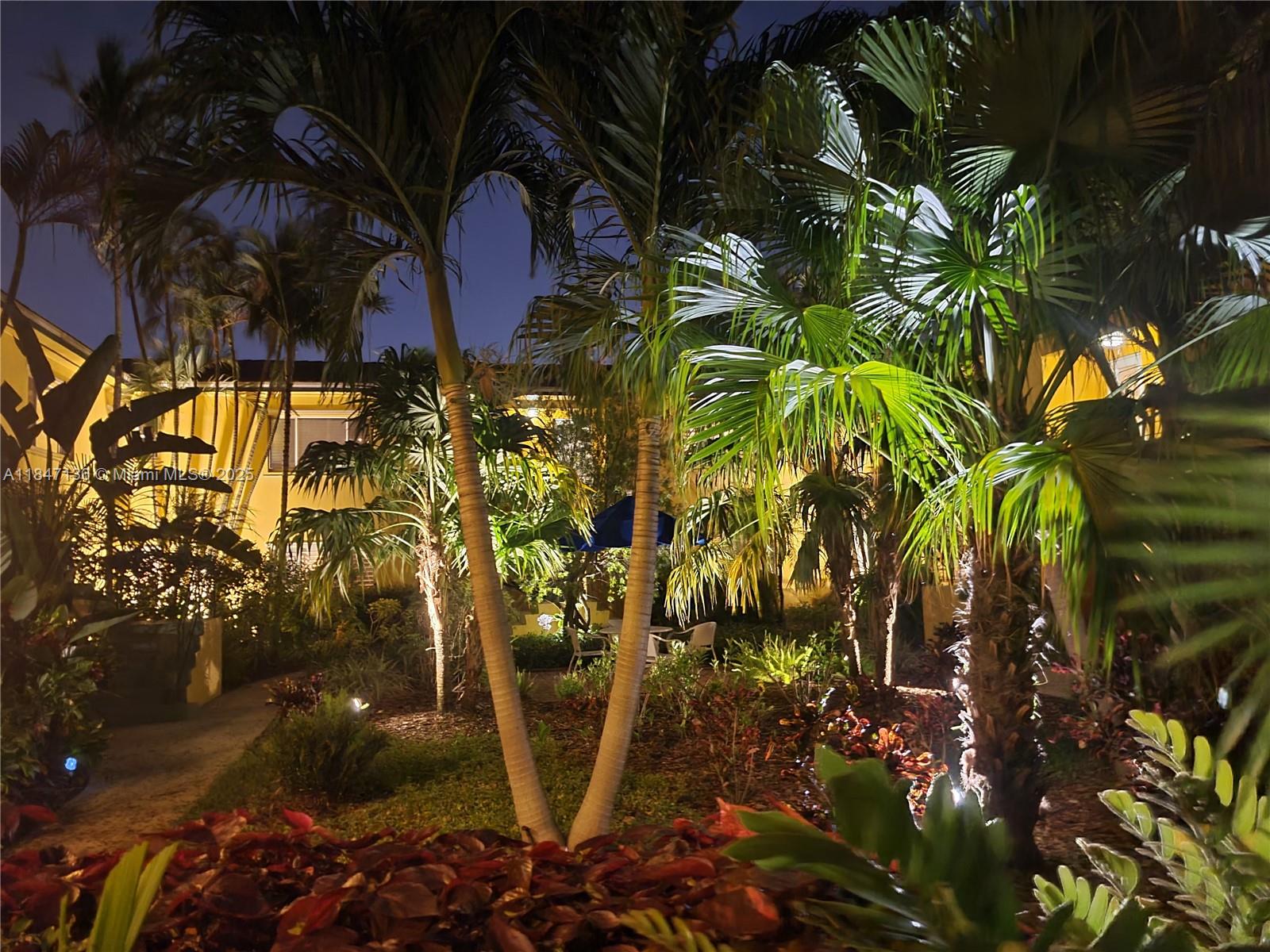 Location Location!!Spacious Remodeled one bedroom one bath condo in historical Victoria Park. Large 1st floor unit in the garden area of the complex.ABUNDANCE OF WINDOWS AND HIGH CEILINGS. Extremely quiet living, private parking space. Gas utility included, Porcelain tile through out, central air and heat. Walking distance to Las Olas, shopping, restaurants. 1 mile to beach.