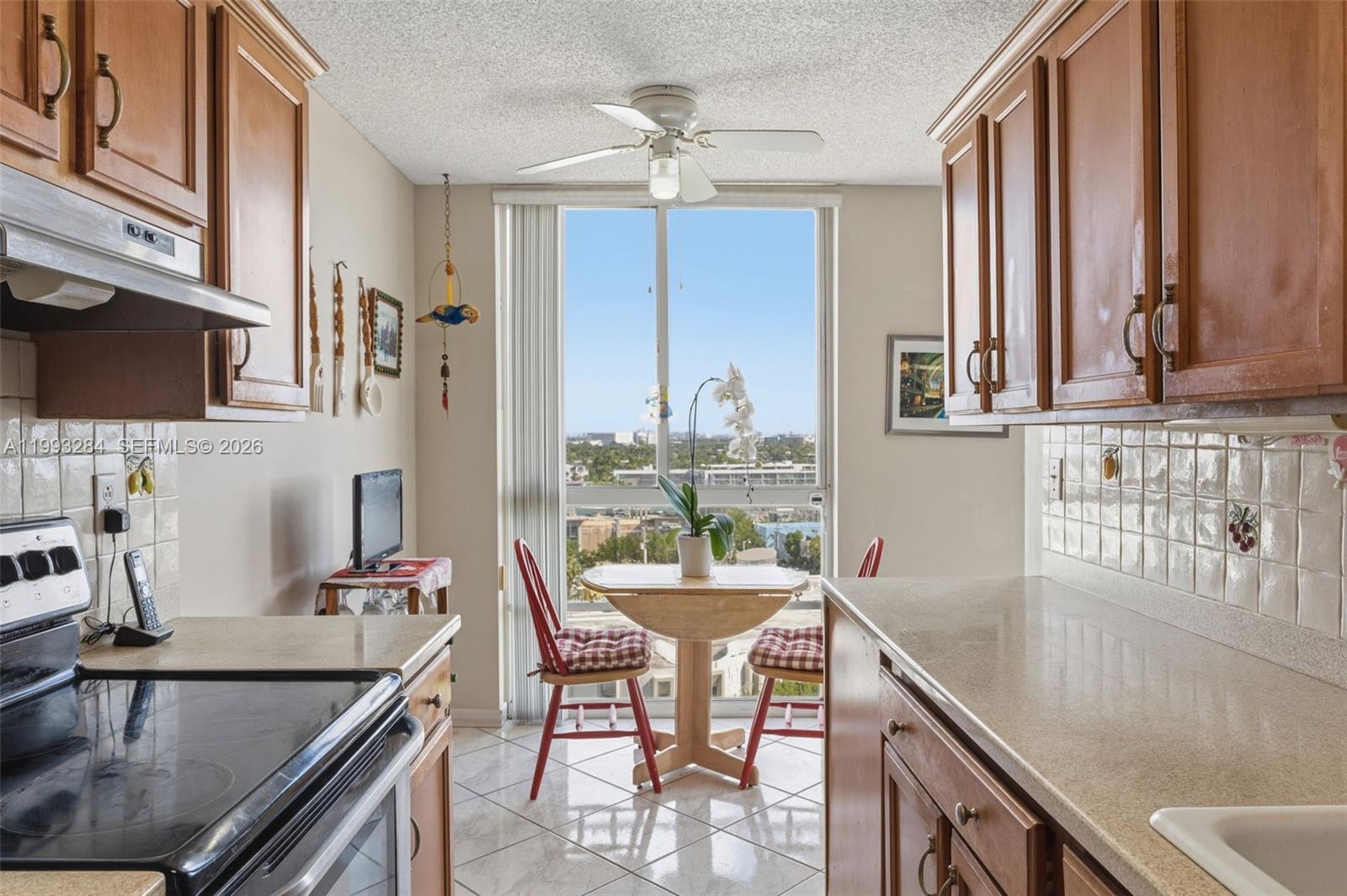 WEST BAY PLAZA CONDO - Residential