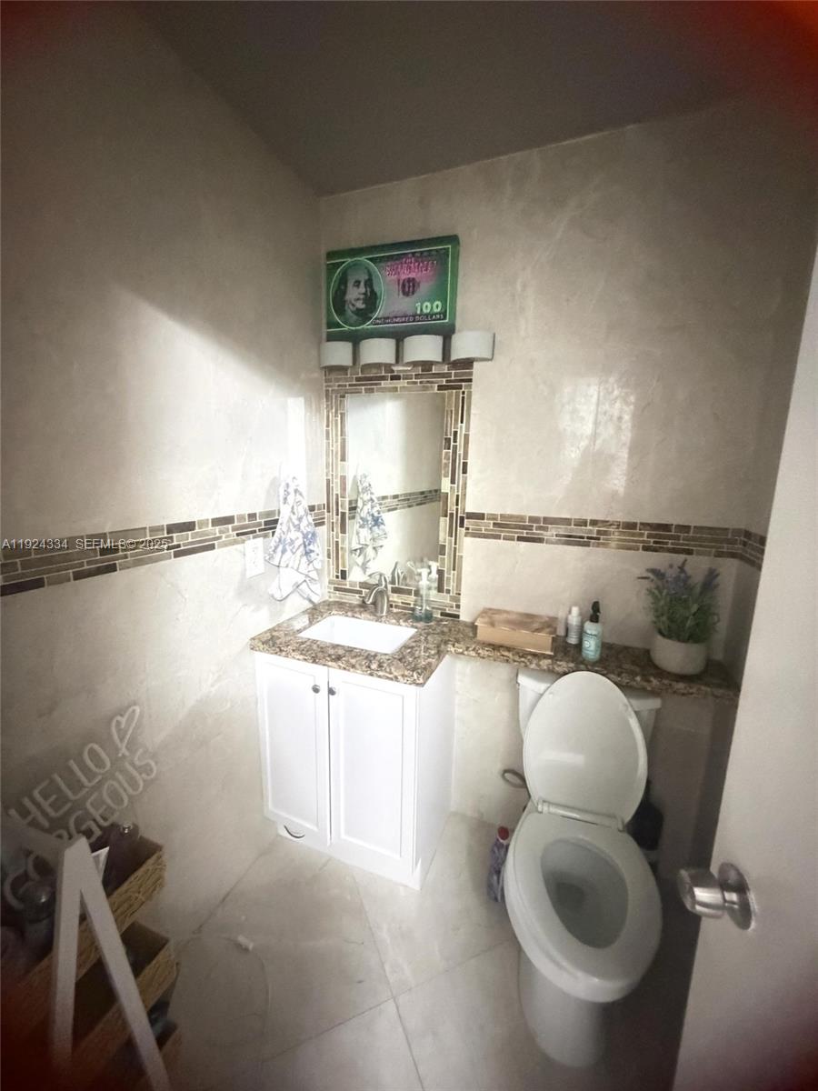 LOCH LOMOND SEC 3 - Residential Lease