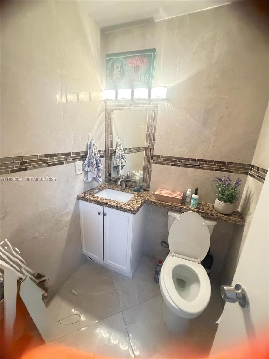 LOCH LOMOND SEC 3 - Residential Lease