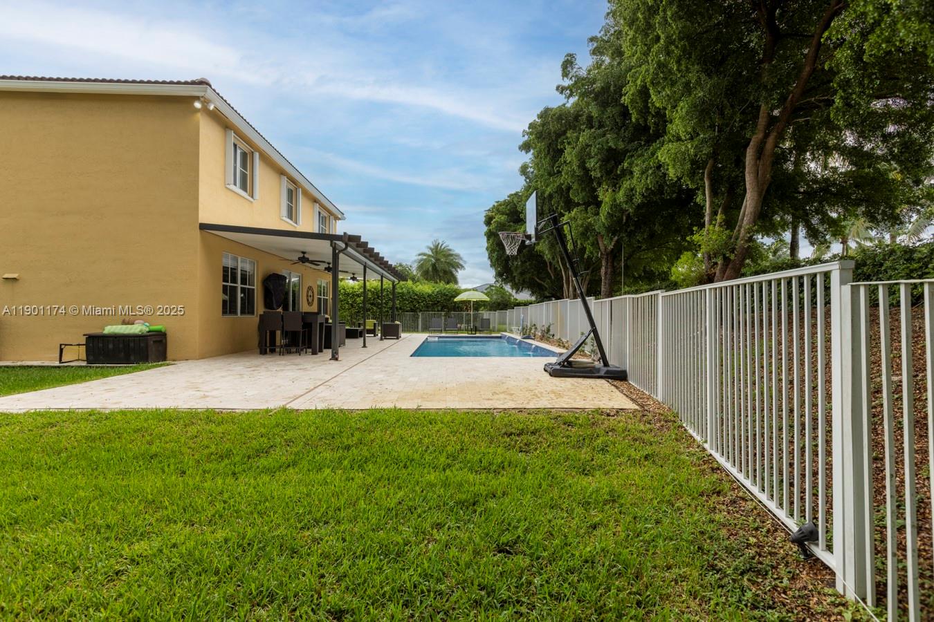 SECTOR 2-PARCELS 1 2 3 4 - Residential Lease