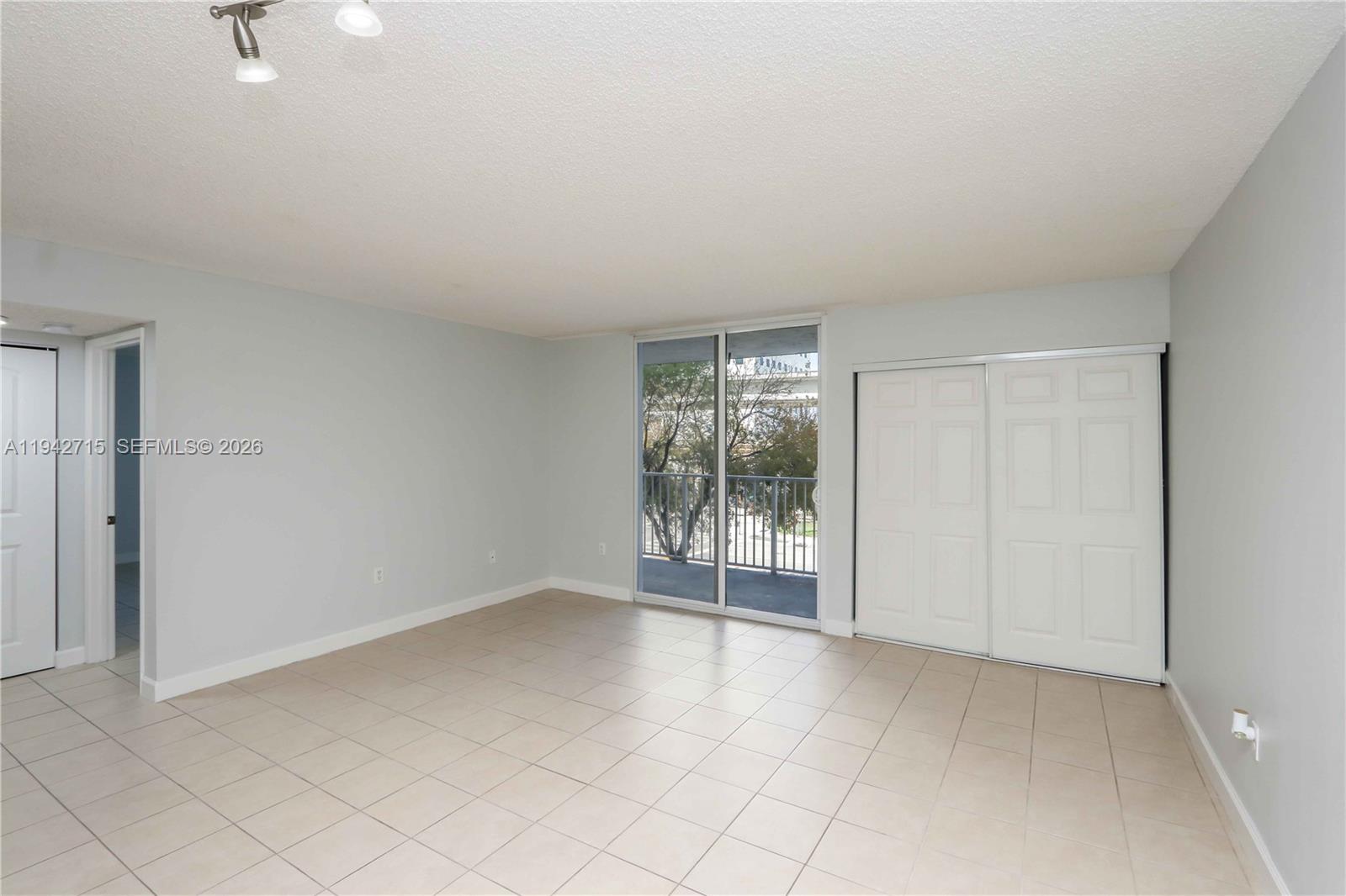 MADISON DOWNTOWN CONDO - Residential Lease