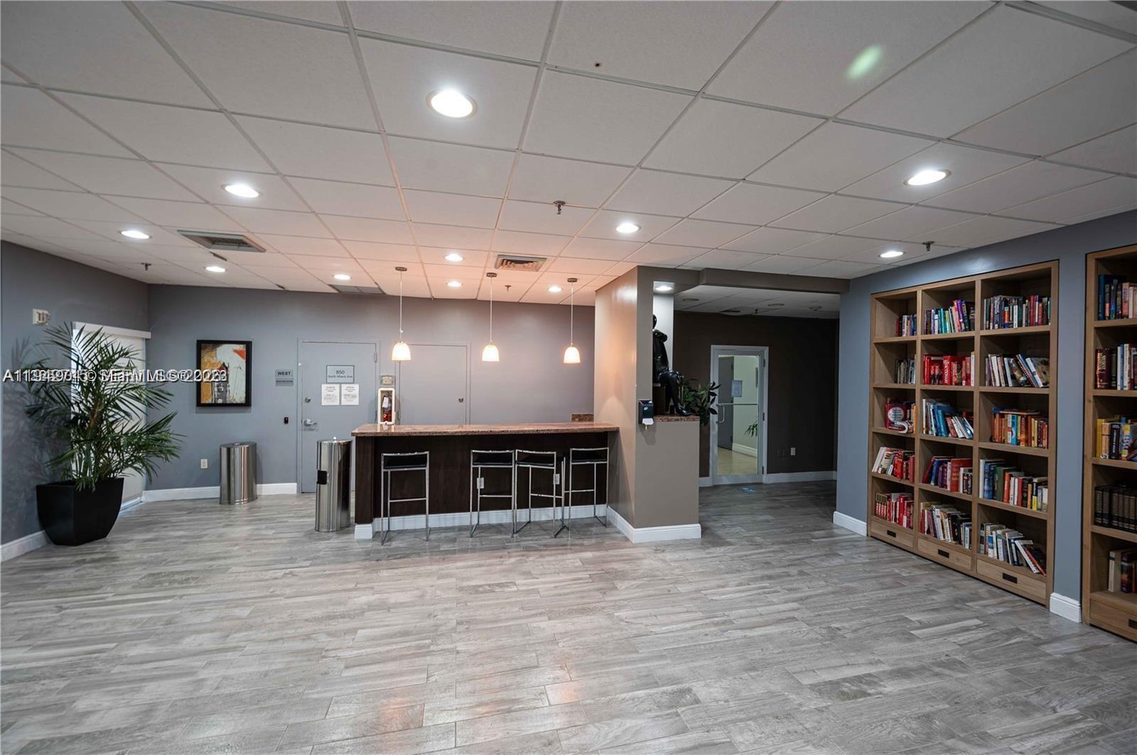 MADISON DOWNTOWN CONDO - Residential Lease