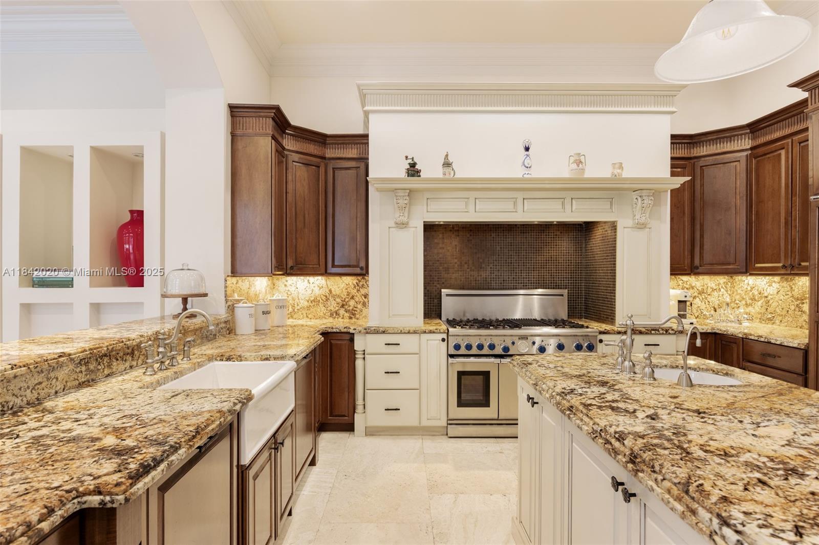 W T HARDEE-S SUB - Residential