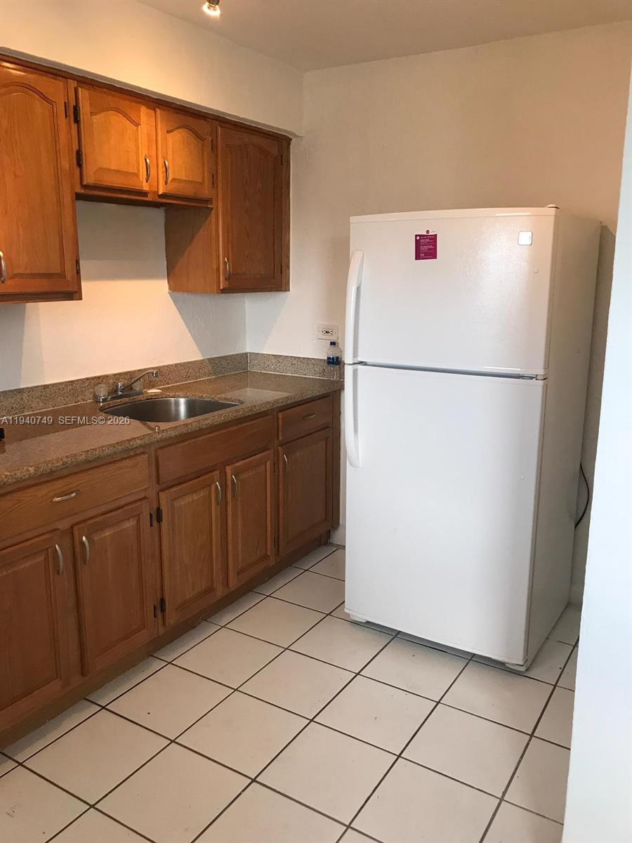 1610 RIVER PLACE CONDO - Residential Lease