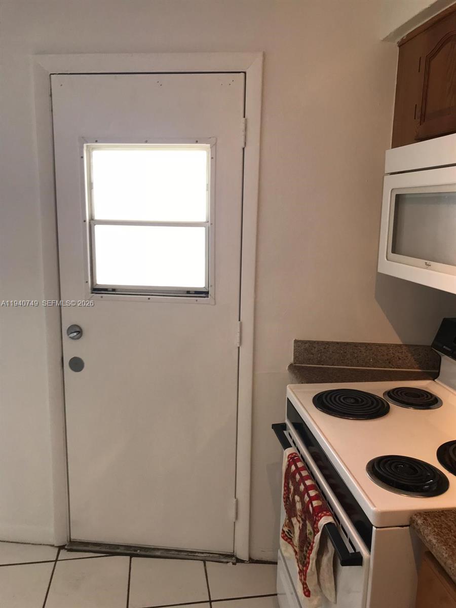 1610 RIVER PLACE CONDO - Residential Lease