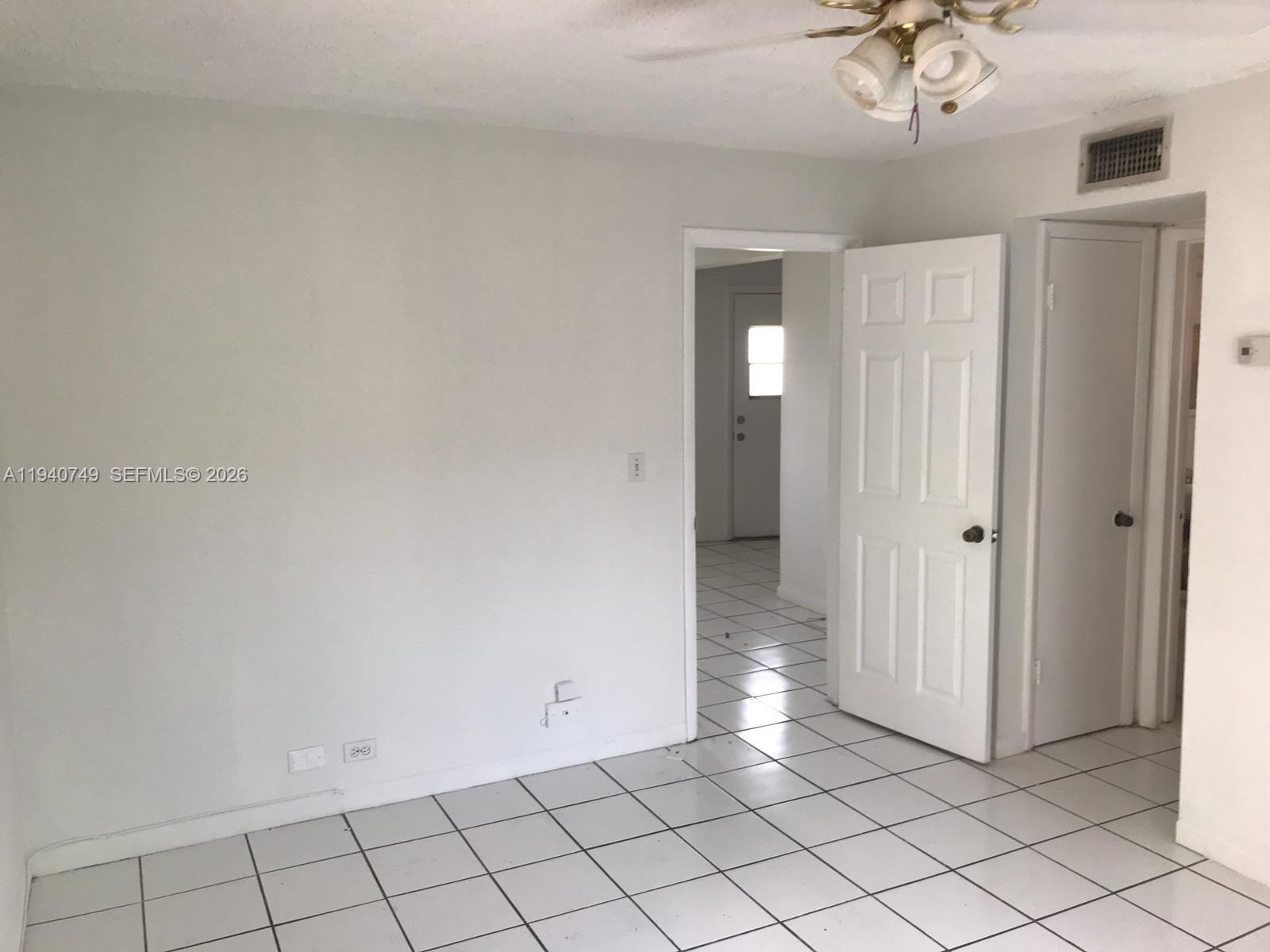 1610 RIVER PLACE CONDO - Residential Lease