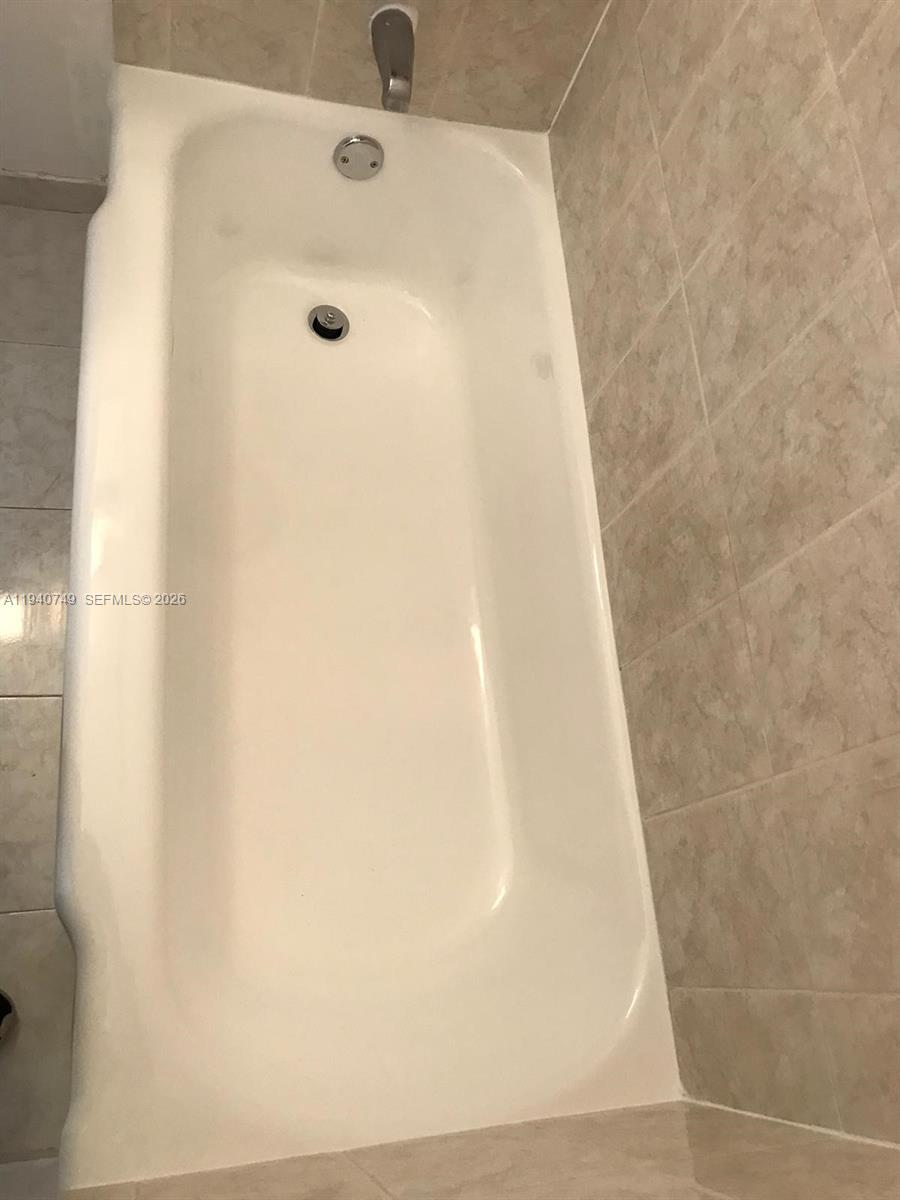 1610 RIVER PLACE CONDO - Residential Lease