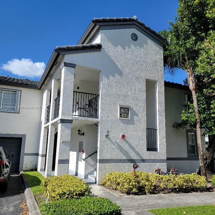 4370 NW 107th Ave 107