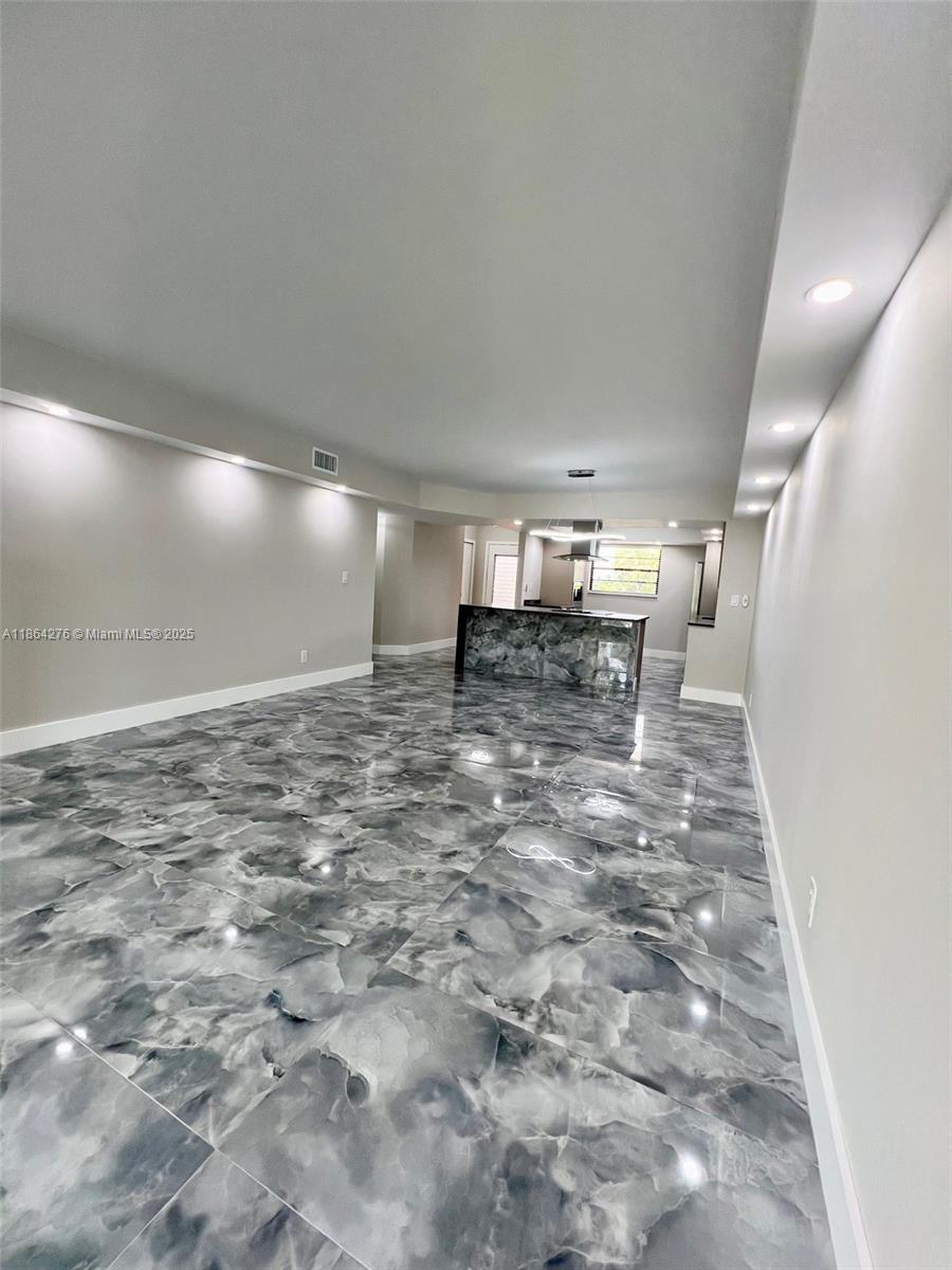 LAKES OF CARRIAGE HILLS - Residential