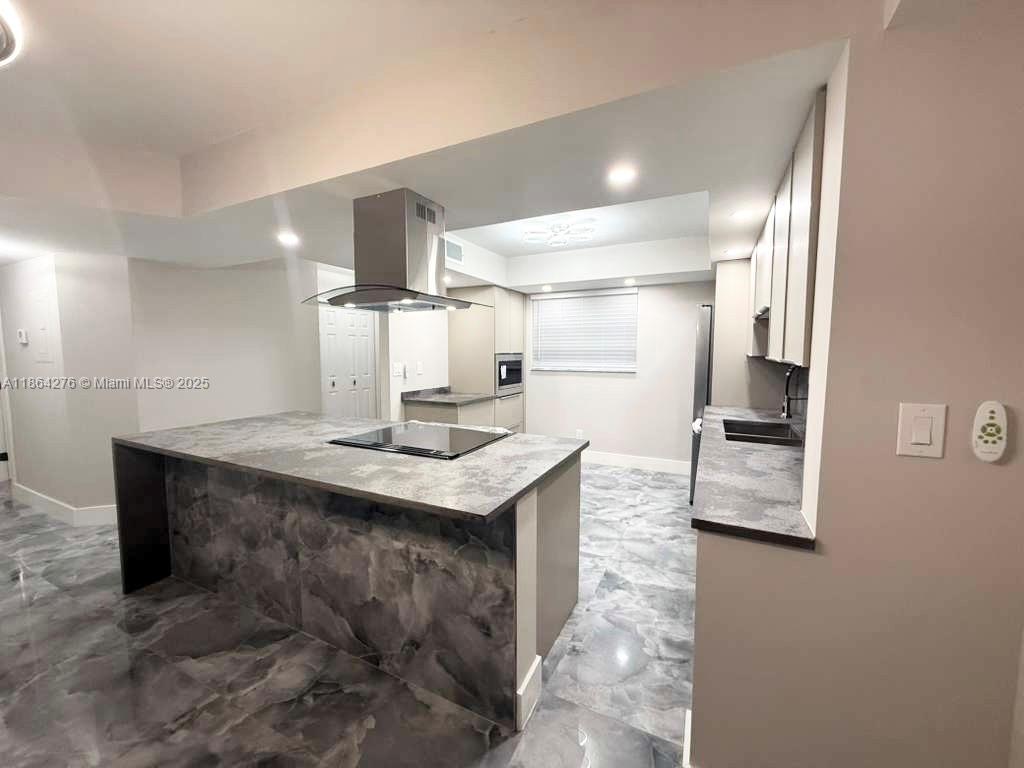 4930 E Sabal Palm Blvd 206