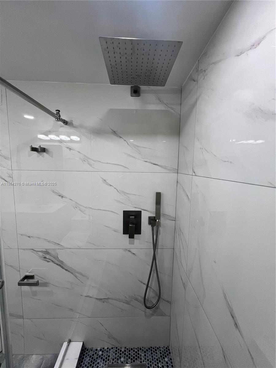 LAKES OF CARRIAGE HILLS - Residential