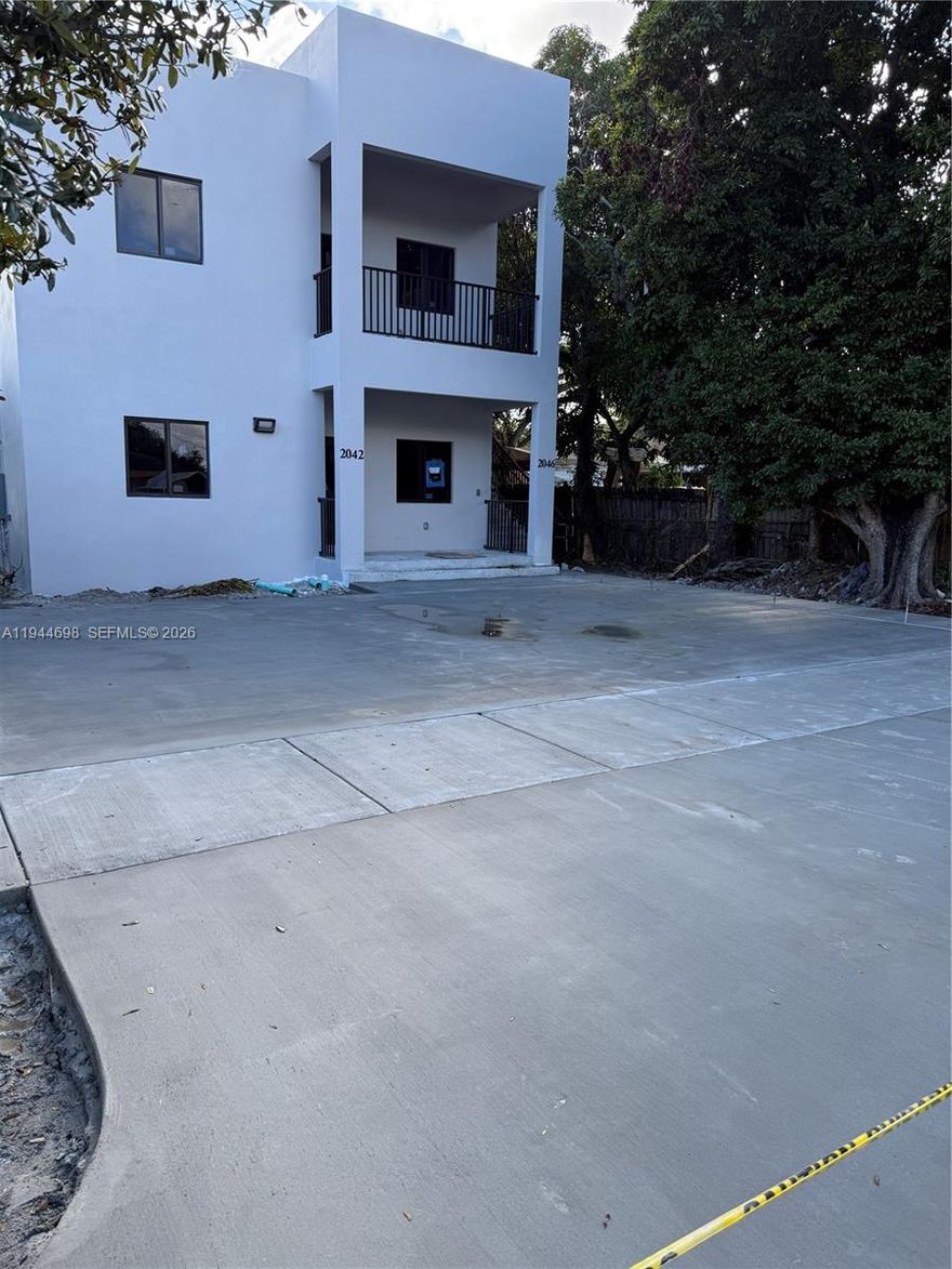 Brand new 2 Story Duplex Concrete Block construction up till Roof, 1 unit per floor. 3 Bed 2 Bath downstairs and 3 Bed 2 Bath upstairs with Large TerracesLarge Stone tiles 48X48 . The CU will be issued end of Jan 2026, only waiting for Electrical Service connection.  Property has 2920 Sq. Feet.