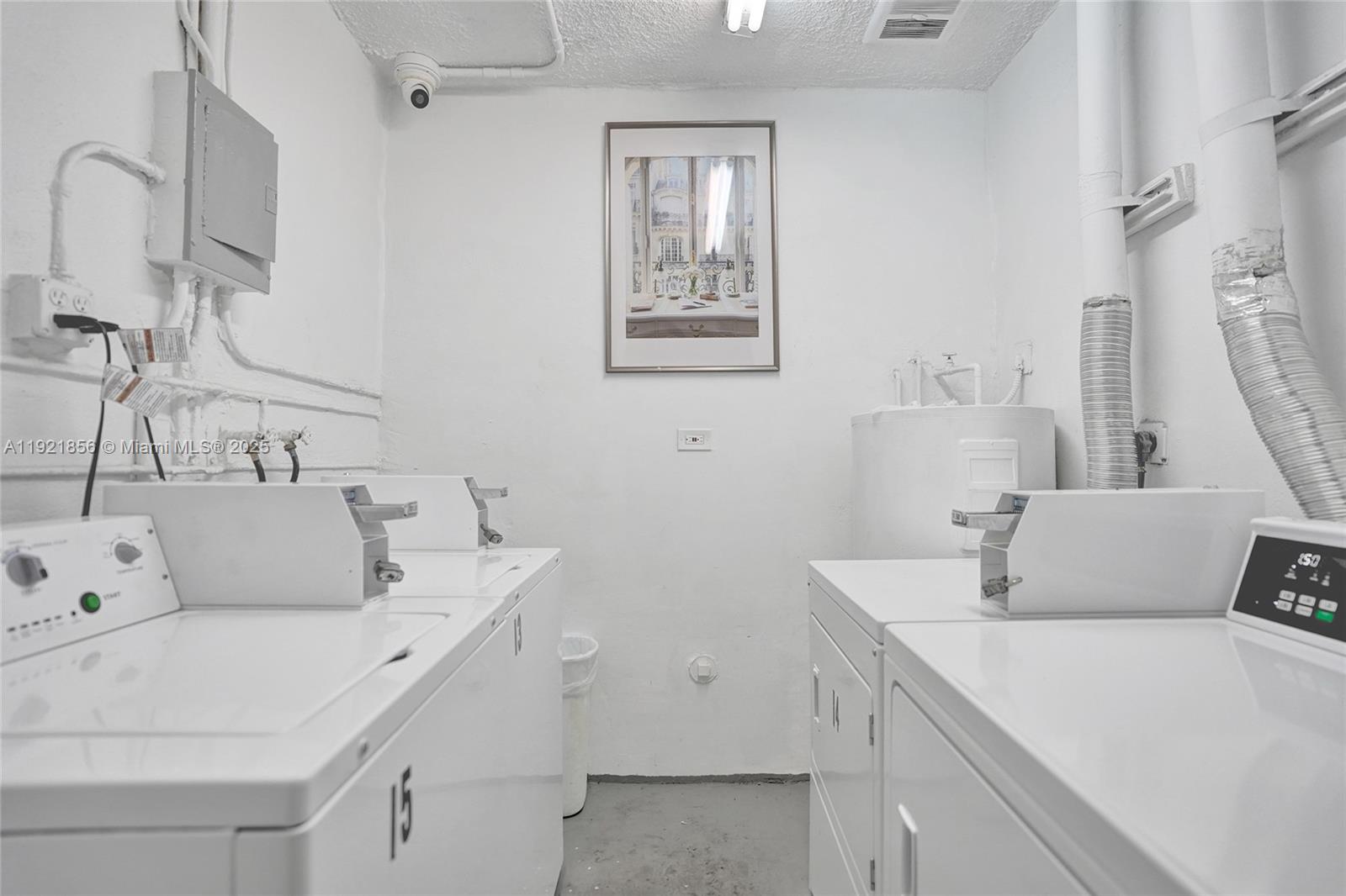 THIRD GULFSTREAM GARDEN - Residential Lease