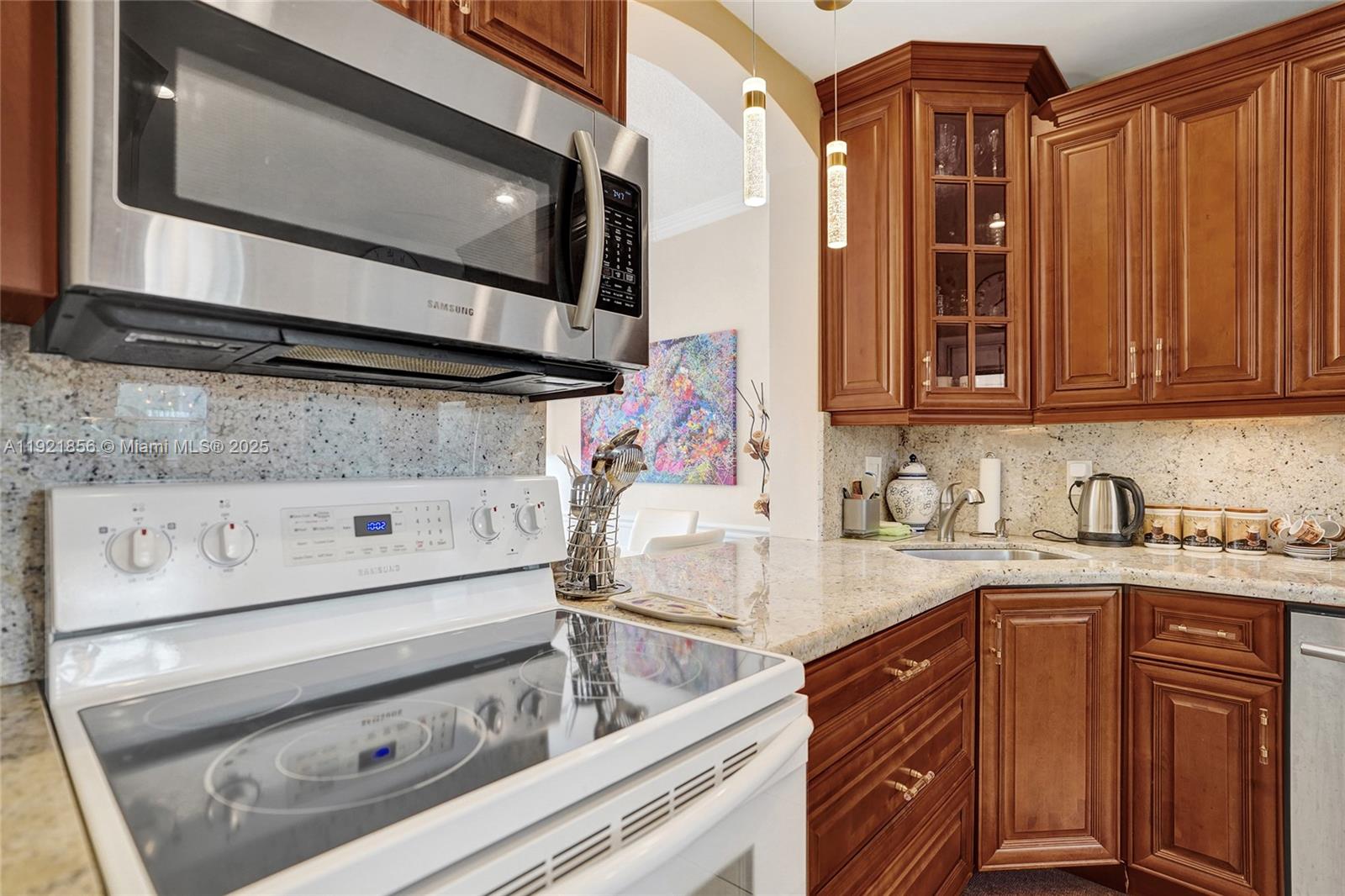 THIRD GULFSTREAM GARDEN - Residential Lease