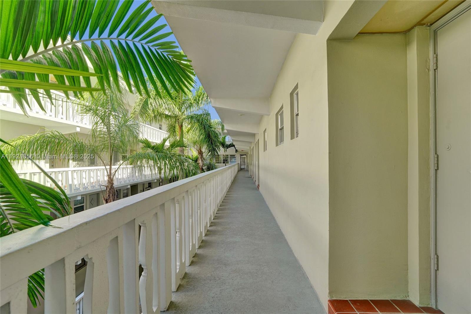 THIRD GULFSTREAM GARDEN - Residential Lease