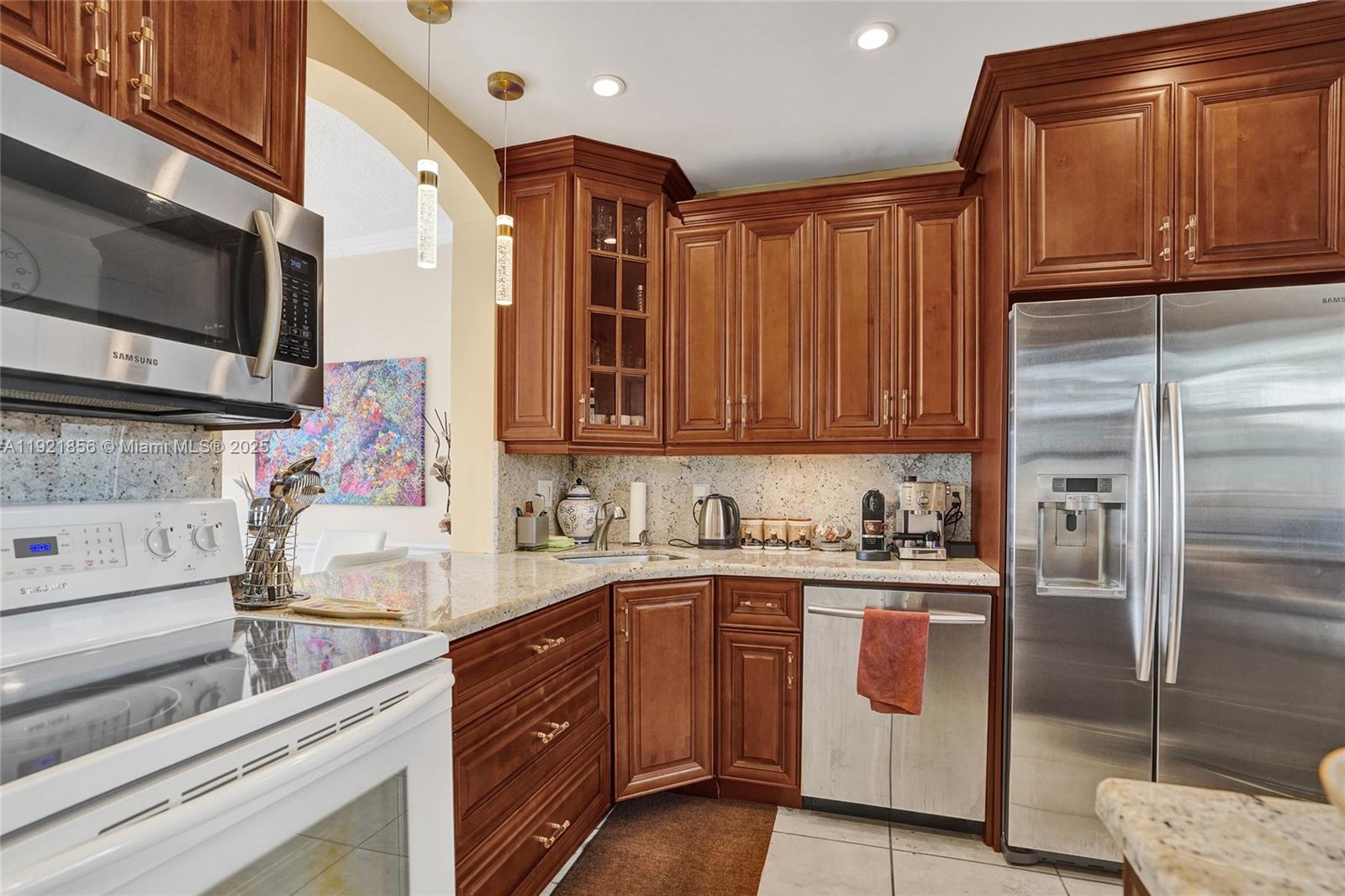 THIRD GULFSTREAM GARDEN - Residential Lease