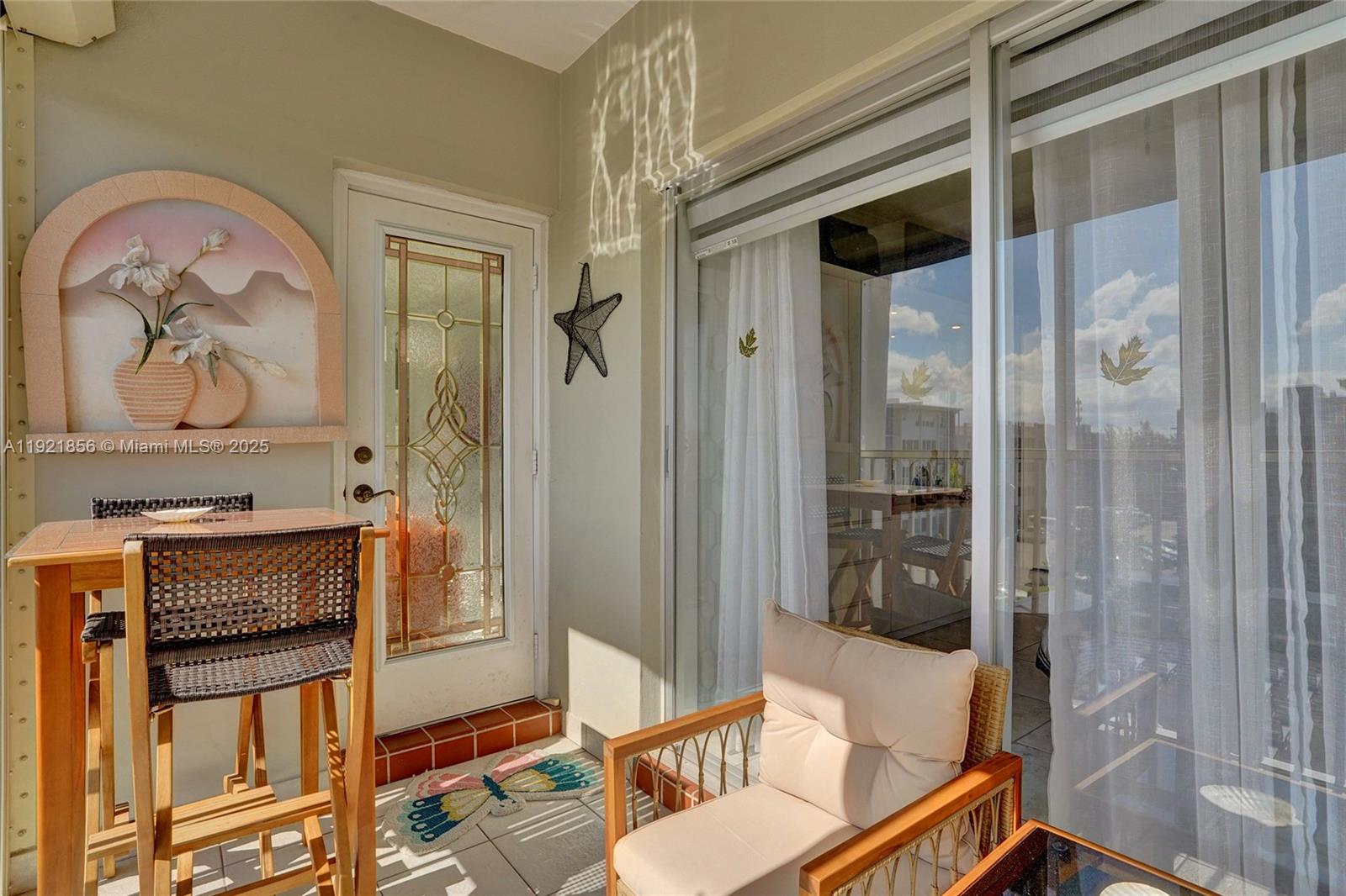 THIRD GULFSTREAM GARDEN - Residential Lease